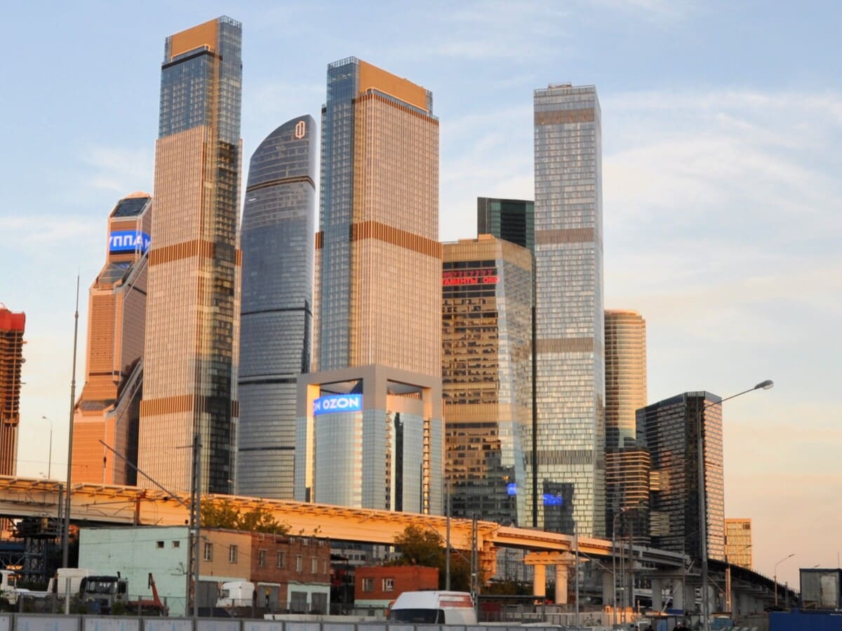 Офисы от 950 до 1100 кв.м. в аренду и продажу в Москве и Московской области